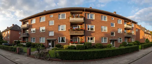 Mehrfamilienhaus kaufen: Was Anleger wirklich beachten sollten